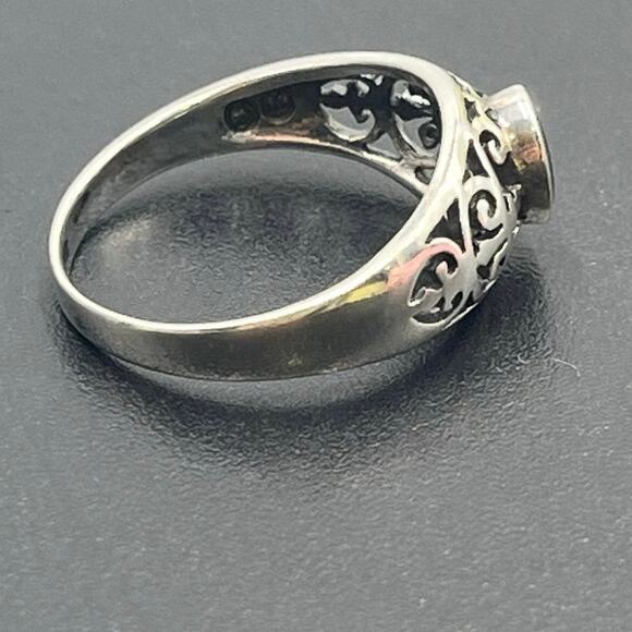 SU Vintage Sterling Silver THAILAND Women Black Onyx Scroll Filigree Ring Sz 8.5 - Picture 5 of 11